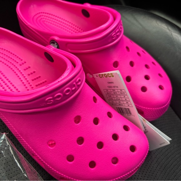 CROCS Shoes - Crocs Classic Clog - Vibrant Pink